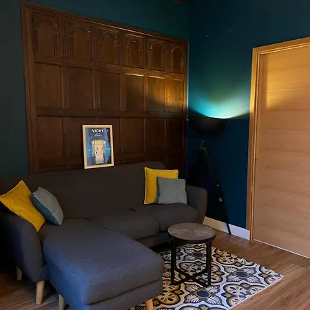 L'ecrin De - Hypercentre - Thermes & Parcs - Ancien Palace דירה