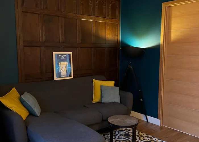 L'ecrin De - Hypercentre - Thermes & Parcs - Ancien Palace דירה